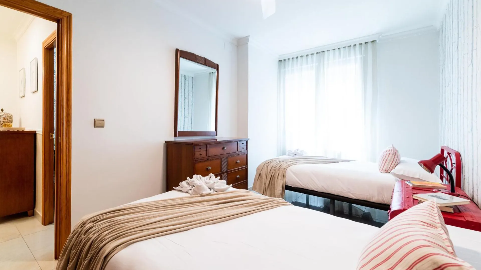 Apartment Wekey Homes Centrico Y Familiar, Parking Incluido Granada