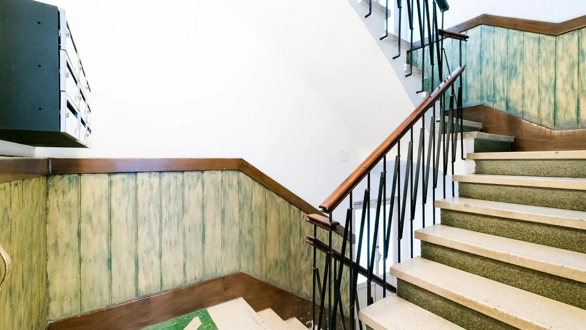 Apartment Wekey Homes Centrico Y Familiar, Parking Incluido Granada Spain