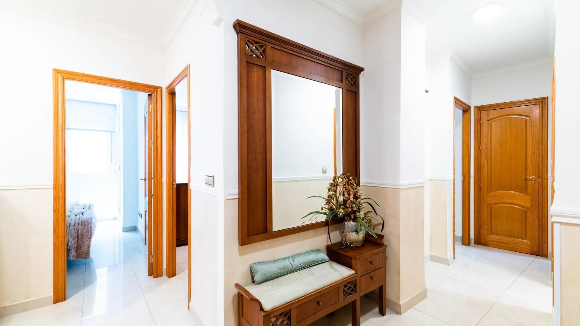 Wekey Homes Centrico Y Familiar, Parking Incluido Granada Apartment